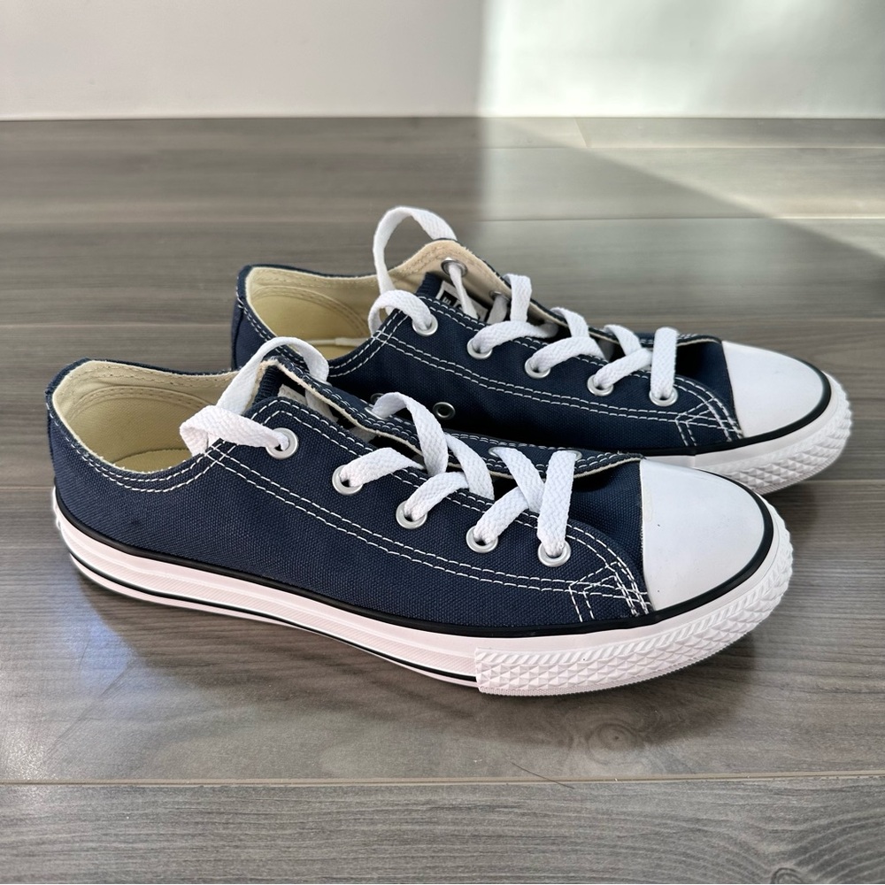 NEW Converse Kids Chuck Taylor All Star Sneakers, Size 3